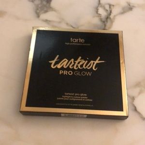 NEW Tarteist Pro Glow Highlight & Contour Palette